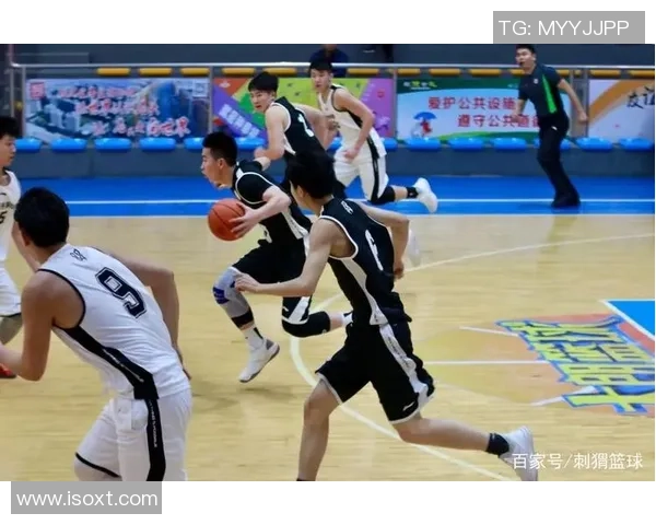 赛后分析：上海篮球队与南京篮球队的技术对决与战术解析